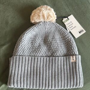 NWT REI Wallace Lake Wool Pom Beanie
